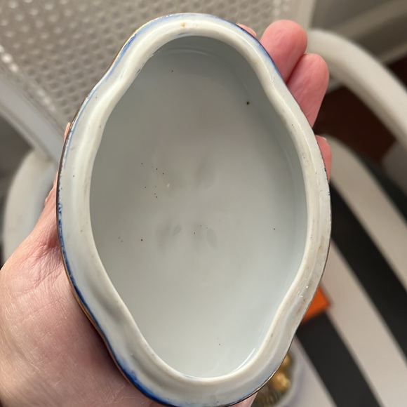 •VINTAGE FRENCH BLUE BOUDOIR PARISIAN BEDSIDE DECOR TRINKET DISH• - Picture 13 of 15